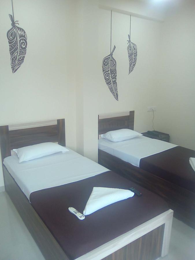 Neelisha River Front Inn Kankavali Exterior foto